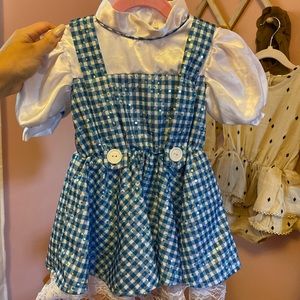 Dorothy Halloween costume